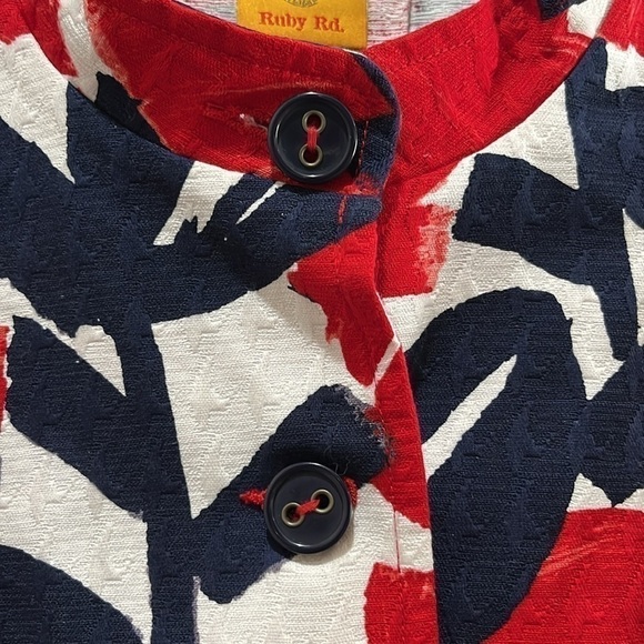 Ruby Rd Ladies Red White & Blue Watercolor Flowers Shrug Jacket Big Buttons sz 8 - Picture 4 of 12